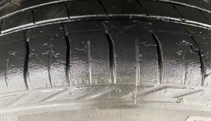 2023 Tata NEXON XZ PLUS LUXURY SUNROOF PETROL, Petrol, Manual, 53,828 km, Right Rear Tyre Tread