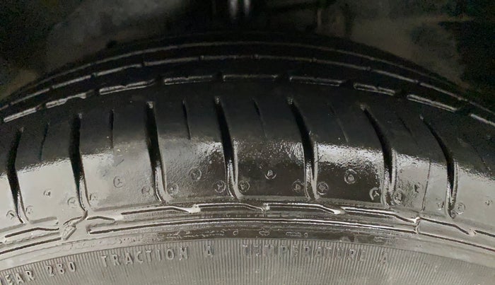 2019 Ford Ecosport TITANIUM 1.5L PETROL, Petrol, Manual, 80,699 km, Left Front Tyre Tread