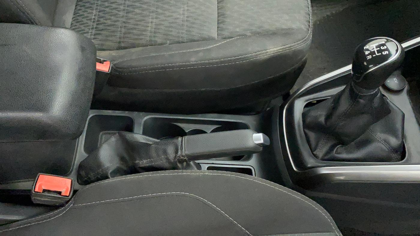 2019 Ford Ecosport TITANIUM 1.5L PETROL, Petrol, Manual, 80,699 km, Gear Lever