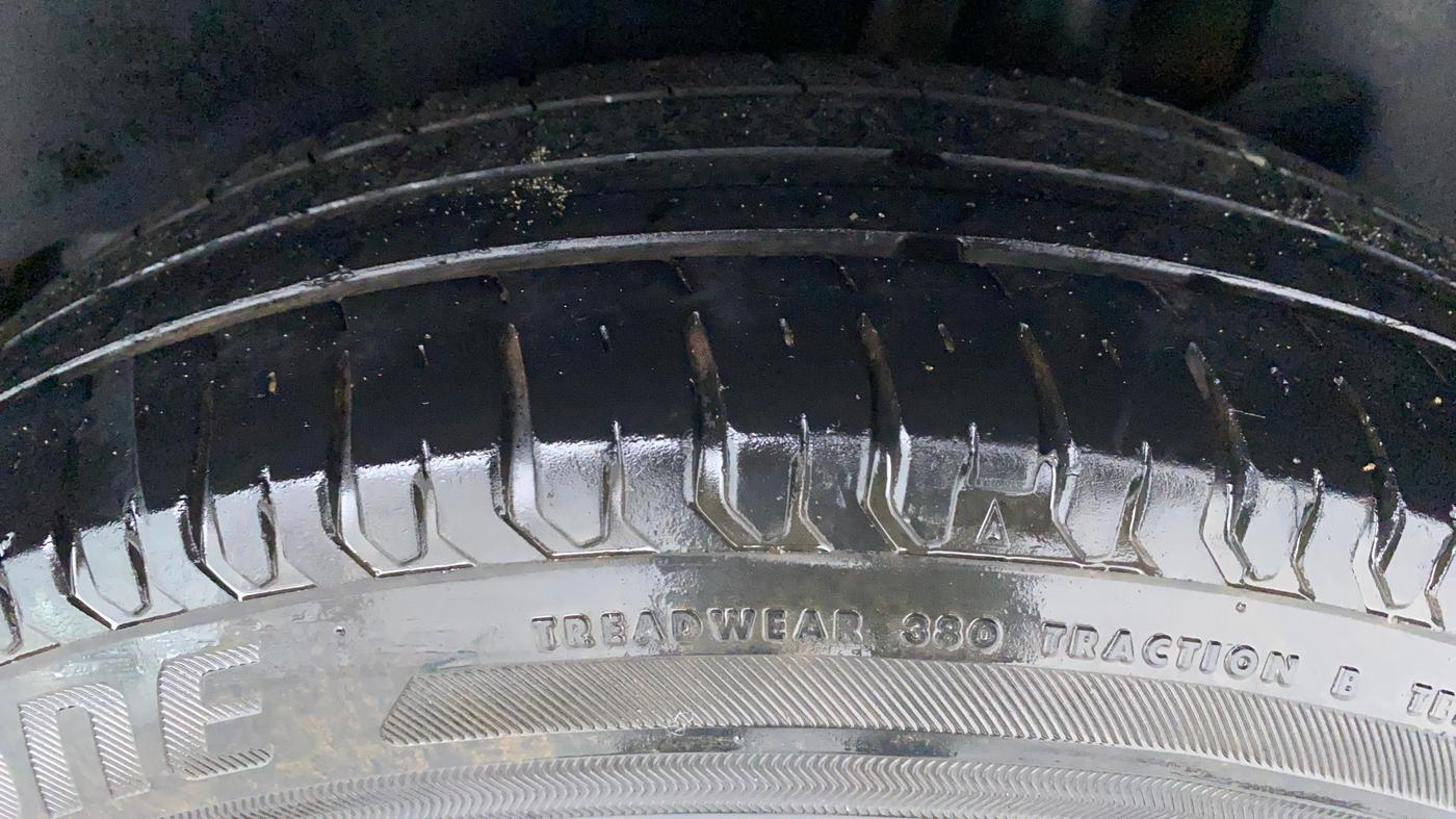 2018 Maruti Dzire VXI, Petrol, Manual, 24,092 km, Left Rear Tyre Tread