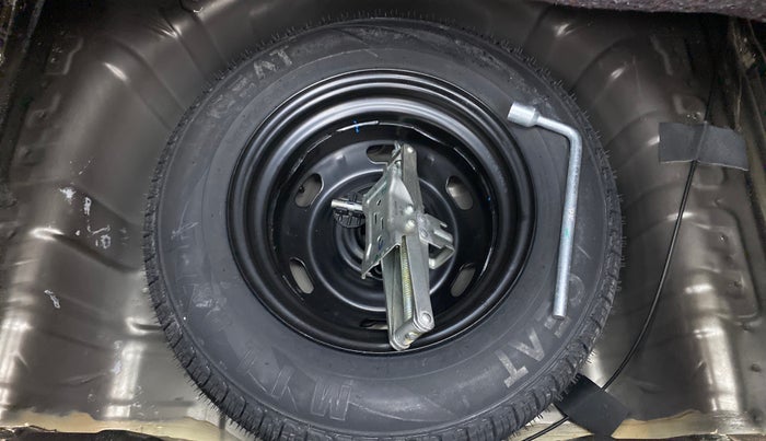 2018 Renault Kwid CLIMBER 1.0, Petrol, Manual, 41,039 km, Spare Tyre