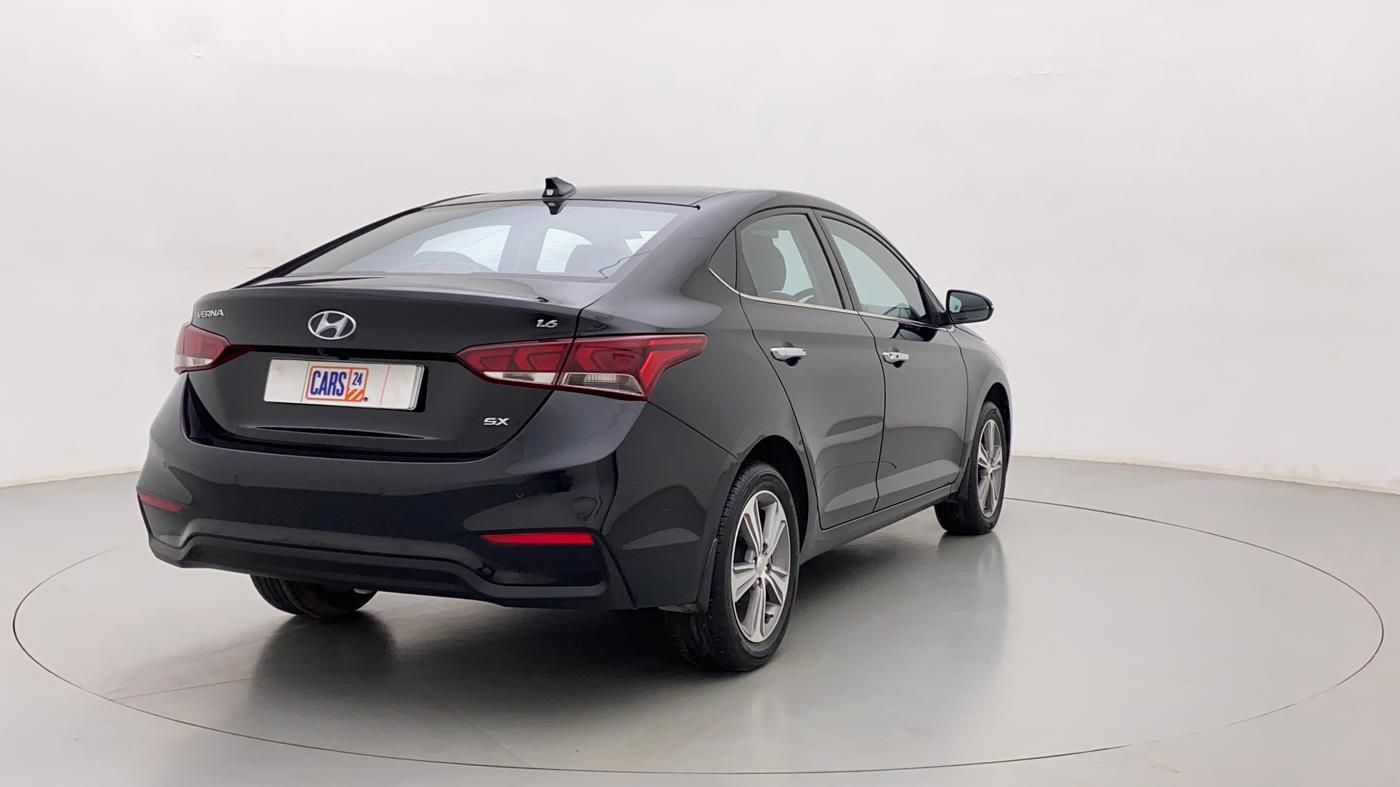 2019 Hyundai Verna 1.6 VTVT SX (O) AT, Petrol, Automatic, 22,991 km, Right Back Diagonal