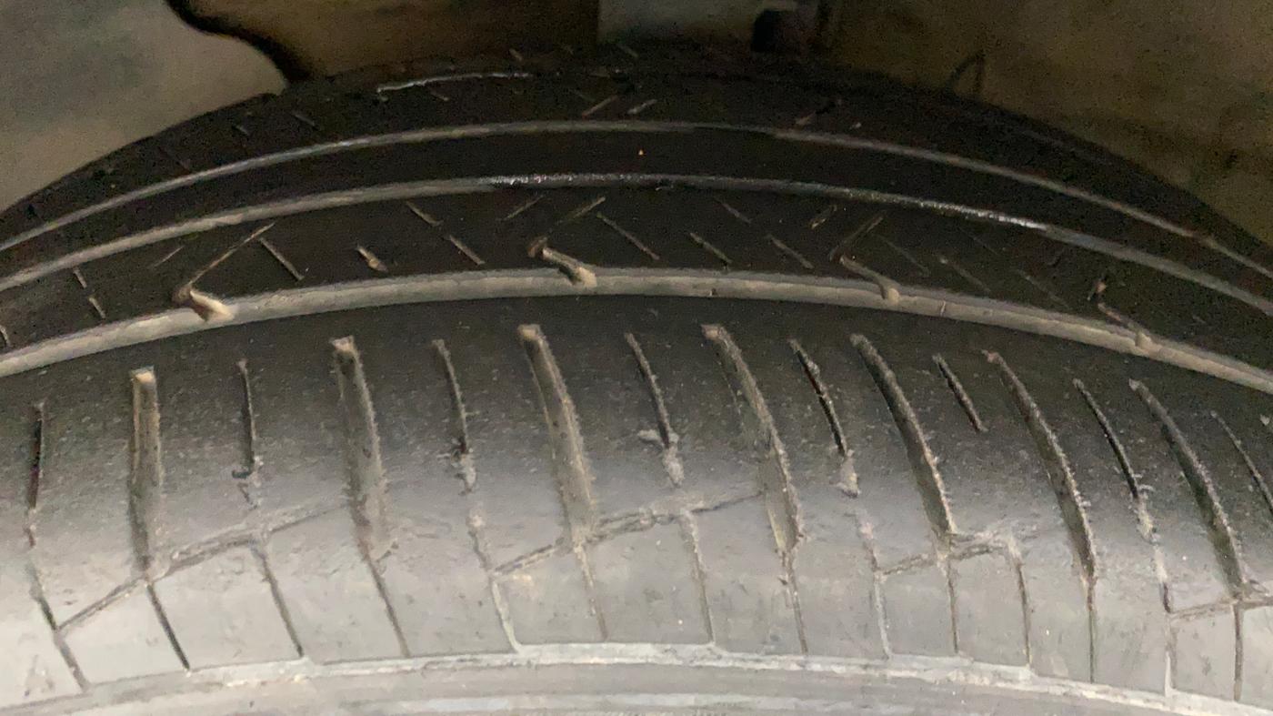 2019 Hyundai Verna 1.6 VTVT SX (O) AT, Petrol, Automatic, 22,991 km, Left Front Tyre Tread