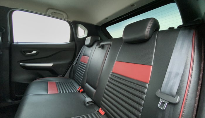 2021 Nissan MAGNITE XV PRIMIUM MT, Petrol, Manual, 23,119 km, Right Side Rear Door Cabin