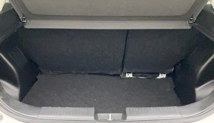 2022 Maruti Baleno ALPHA 1.2 AGS, Petrol, Automatic, 3,102 km, Boot Inside