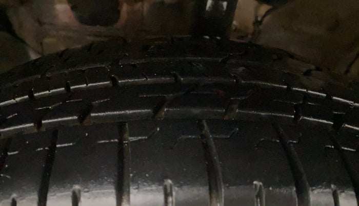 2021 KIA SELTOS HTK PLUS 1.5, Petrol, Manual, 31,378 km, Left Front Tyre Tread