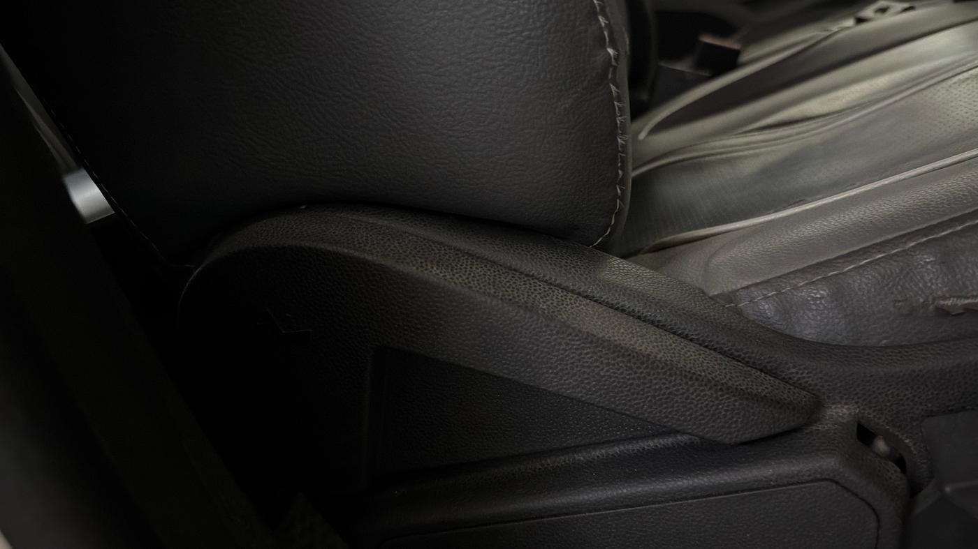 2015 Ford Ecosport TITANIUM 1.5L PETROL, Petrol, Manual, 49,190 km, Driver Side Adjustment Panel