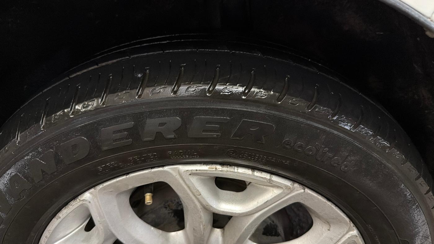2015 Ford Ecosport TITANIUM 1.5L PETROL, Petrol, Manual, 49,190 km, Left Rear Tyre Tread