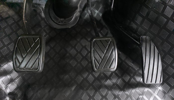 2014 Maruti Wagon R Stingray VXI, Petrol, Manual, 55,671 km, Pedals