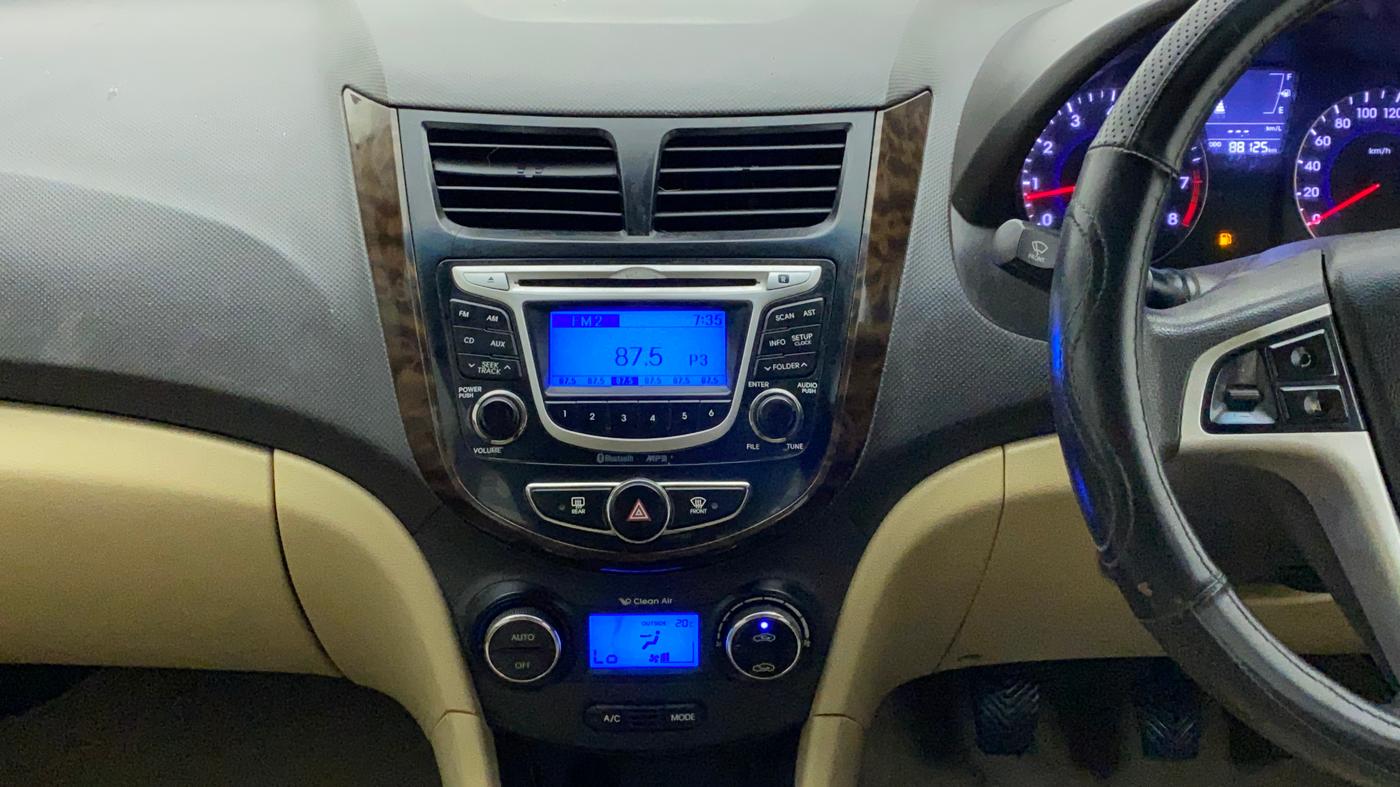 2013 Hyundai Verna FLUIDIC 1.6 VTVT EX, Petrol, Manual, 88,073 km, Air Conditioner