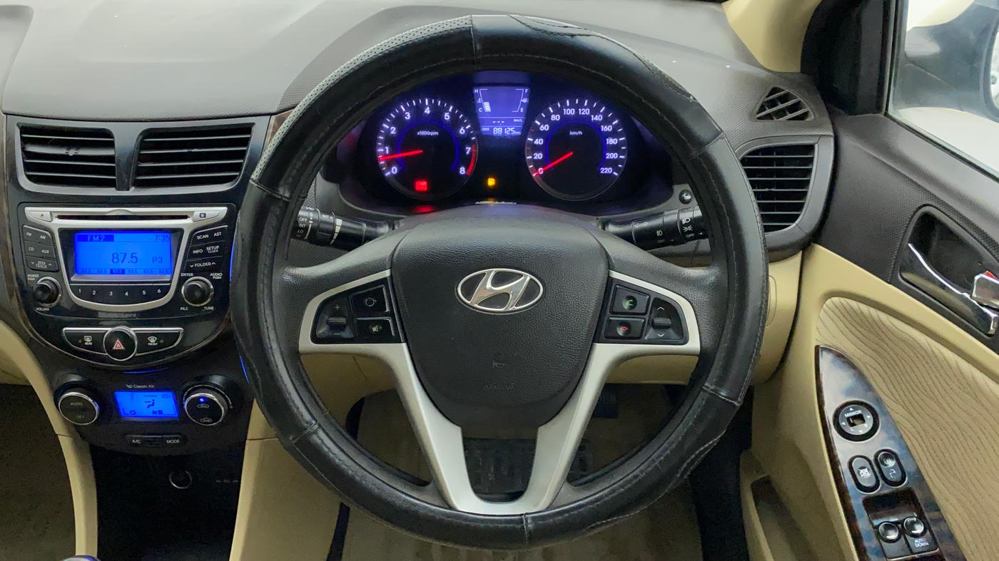 2013 Hyundai Verna FLUIDIC 1.6 VTVT EX, Petrol, Manual, 88,073 km, Steering Wheel Close Up