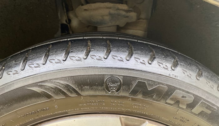 2022 Skoda KUSHAQ STYLE 1.5L TSI MT, Petrol, Manual, 36,071 km, Right Front Tyre Tread