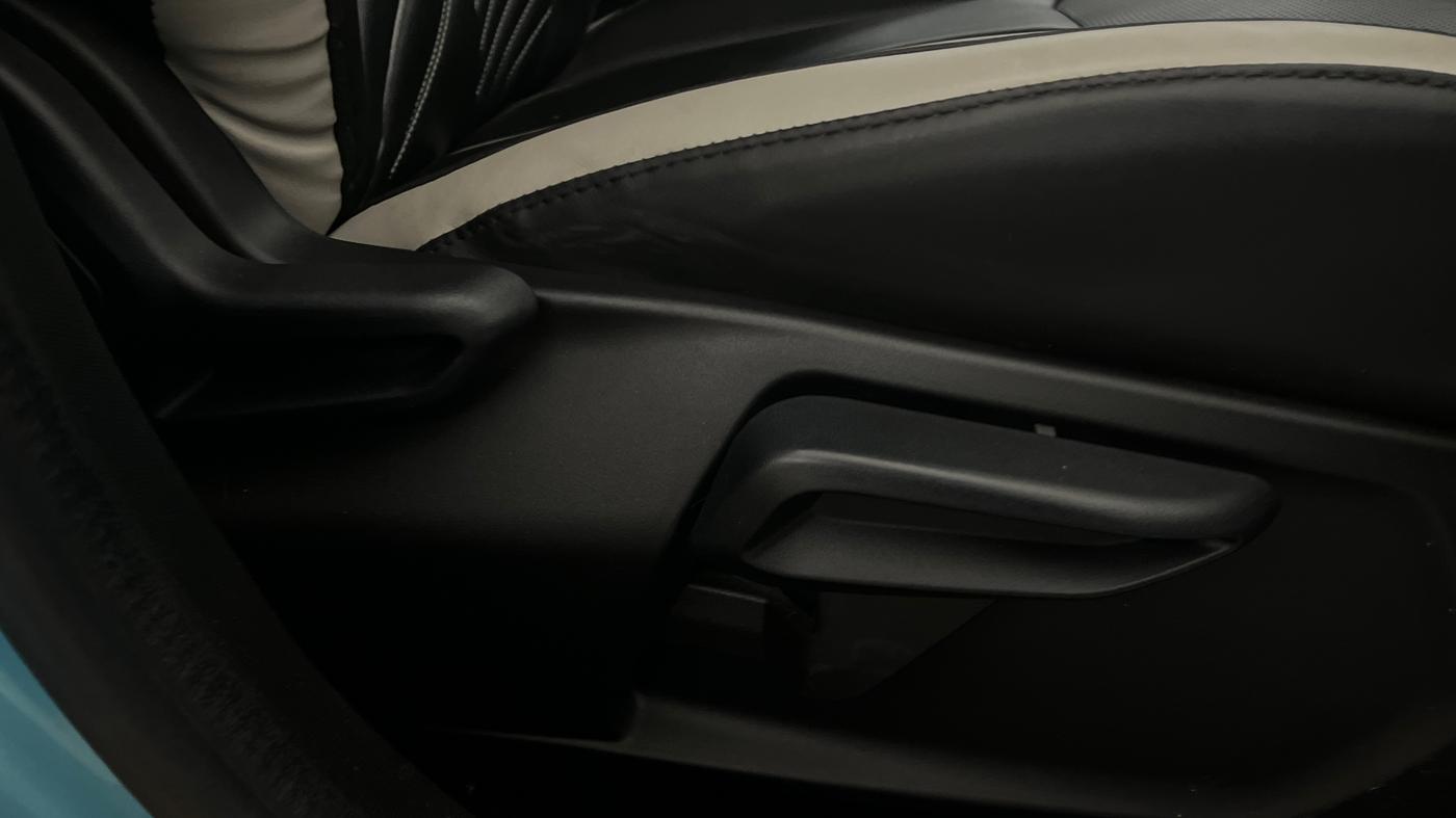 2023 Tata NEXON CREATIVE  AMT 1.2 PETROL, Petrol, Automatic, 32,336 km, Driver Side Adjustment Panel