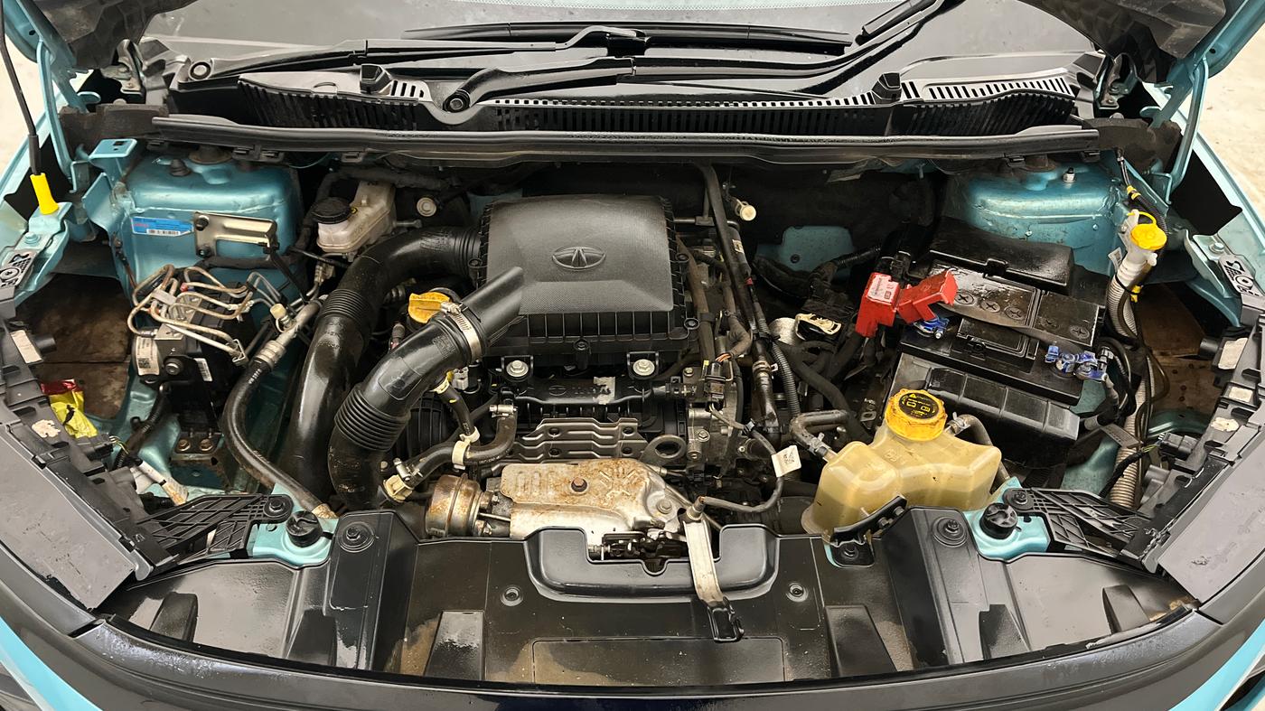 2023 Tata NEXON CREATIVE  AMT 1.2 PETROL, Petrol, Automatic, 32,336 km, Engine View