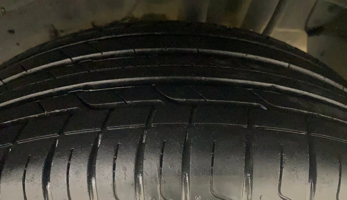 2023 Tata NEXON XE PETROL, Petrol, Manual, 20,349 km, Left Rear Tyre Tread