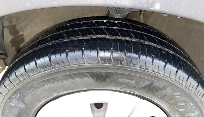 2015 Maruti Alto 800 VXI, Petrol, Manual, 44,526 km, Left Front Tyre Tread