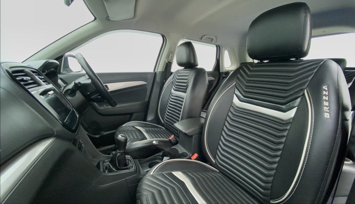 2017 Maruti Vitara Brezza ZDI PLUS, Diesel, Manual, 33,772 km, Right Side Front Door Cabin