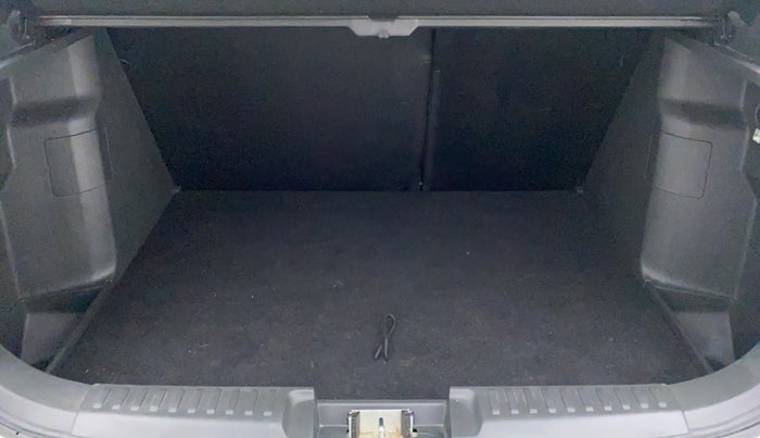 2017 Maruti Vitara Brezza ZDI PLUS, Diesel, Manual, 33,772 km, Boot Inside