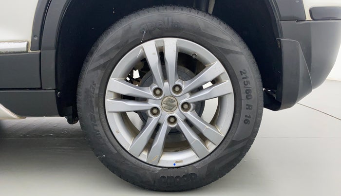 2017 Maruti Vitara Brezza ZDI PLUS, Diesel, Manual, 33,772 km, Left Rear Wheel