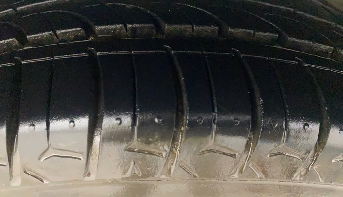 2017 Honda Jazz 1.2L I-VTEC V, Petrol, Manual, 69,669 km, Right Front Tyre Tread