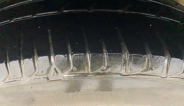 2017 Honda Jazz 1.2L I-VTEC V, Petrol, Manual, 69,669 km, Right Rear Tyre Tread