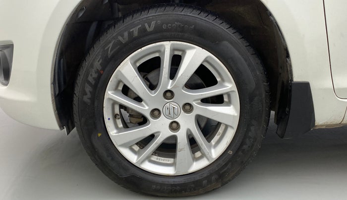 2014 Maruti Swift ZDI, Diesel, Manual, 82,445 km, Left Front Wheel