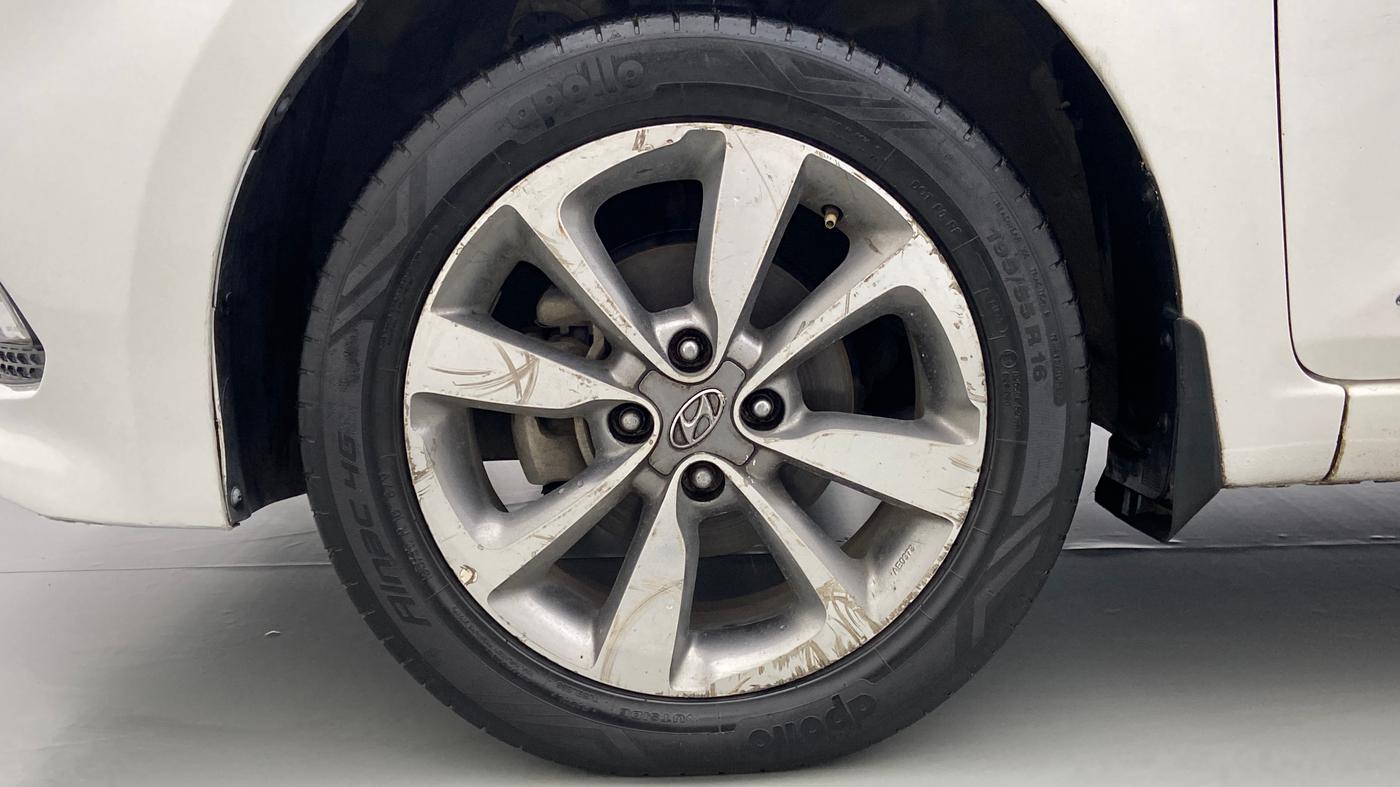 2015 Hyundai Elite i20 ASTA 1.2, Petrol, Manual, 54,141 km, Left Front Wheel