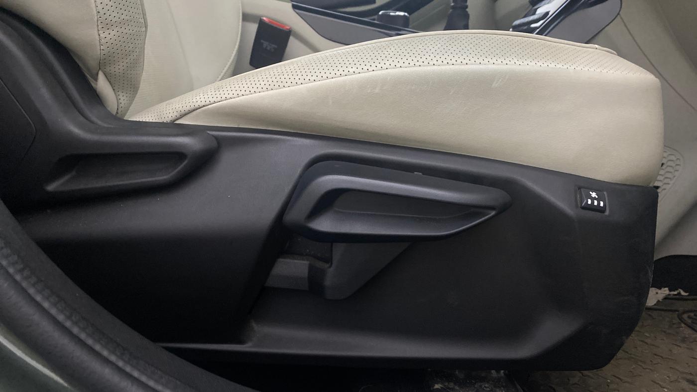2022 Tata NEXON XZ PLUS PETROL SUNROOF, Petrol, Manual, 12,899 km, Driver Side Adjustment Panel