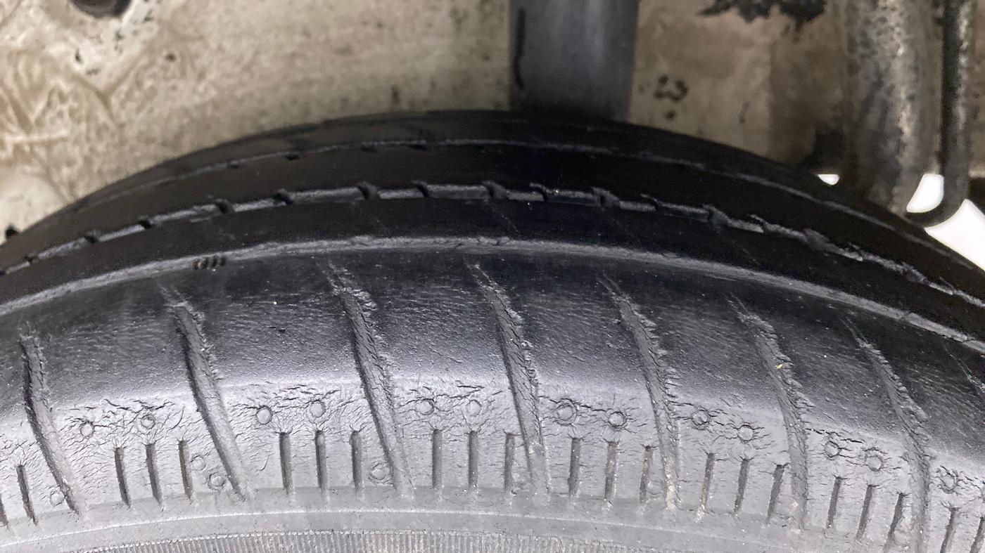 2016 Maruti Celerio VXI AGS, Petrol, Automatic, 56,857 km, Left Rear Tyre Tread