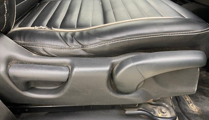 2019 Honda WR-V 1.5L I-DTEC V MT, Diesel, Manual, 80,812 km, Driver Side Adjustment Panel