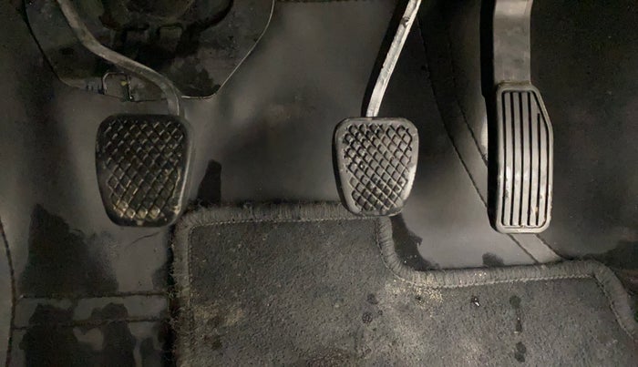 2019 Honda WR-V 1.5L I-DTEC V MT, Diesel, Manual, 80,812 km, Pedals