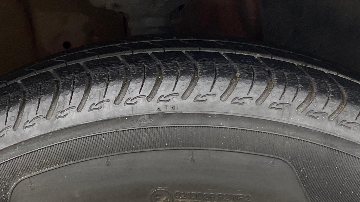 2023 Maruti New Wagon-R VXI 1.0, Petrol, Manual, 15,056 km, Right Front Tyre Tread