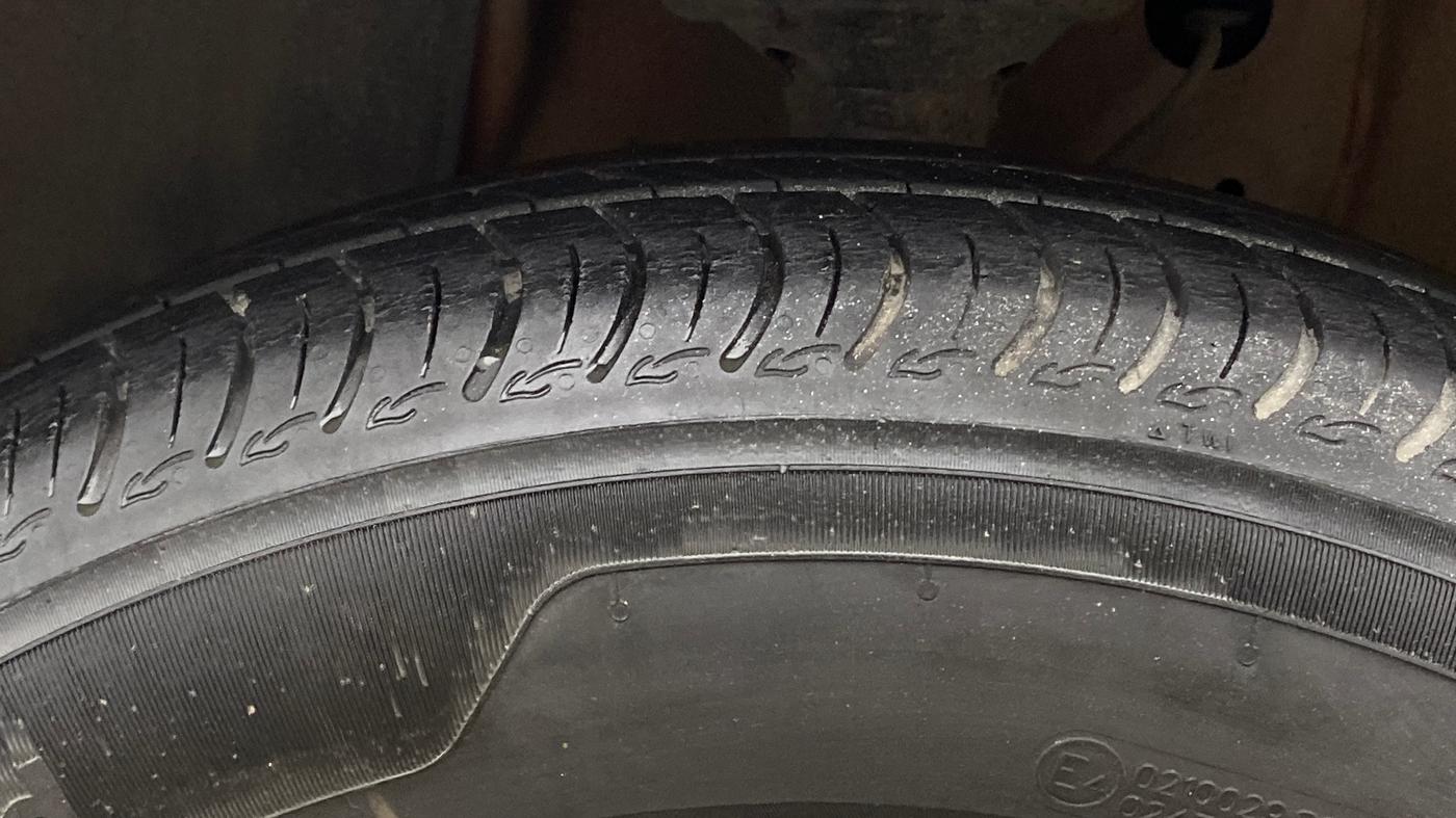 2023 Maruti New Wagon-R VXI 1.0, Petrol, Manual, 15,056 km, Left Front Tyre Tread