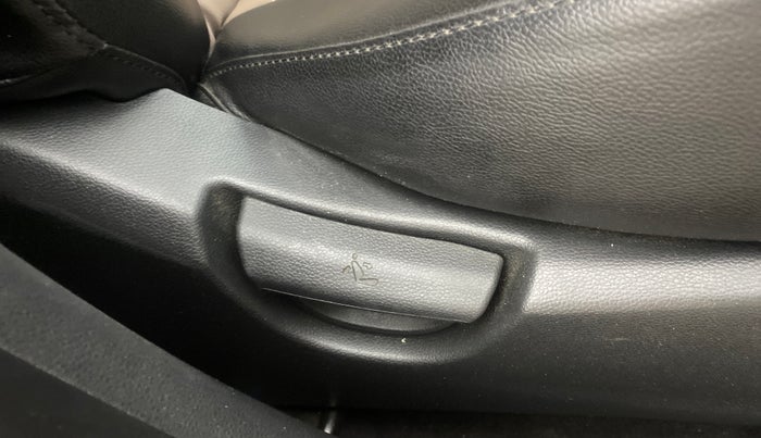 2017 Hyundai Grand i10 SPORTZ (O) AT 1.2 KAPPA VTVT, Petrol, Automatic, 18,513 km, Driver Side Adjustment Panel