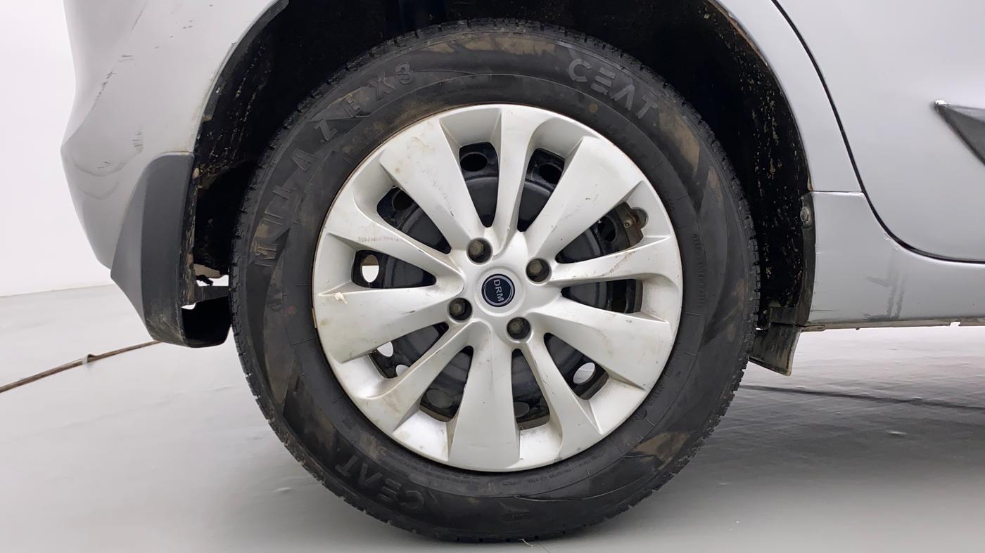 2016 Maruti Baleno DELTA PETROL 1.2, CNG, Manual, 97,201 km, Right Rear Wheel