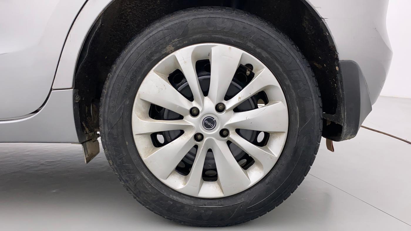 2016 Maruti Baleno DELTA PETROL 1.2, CNG, Manual, 97,201 km, Left Rear Wheel