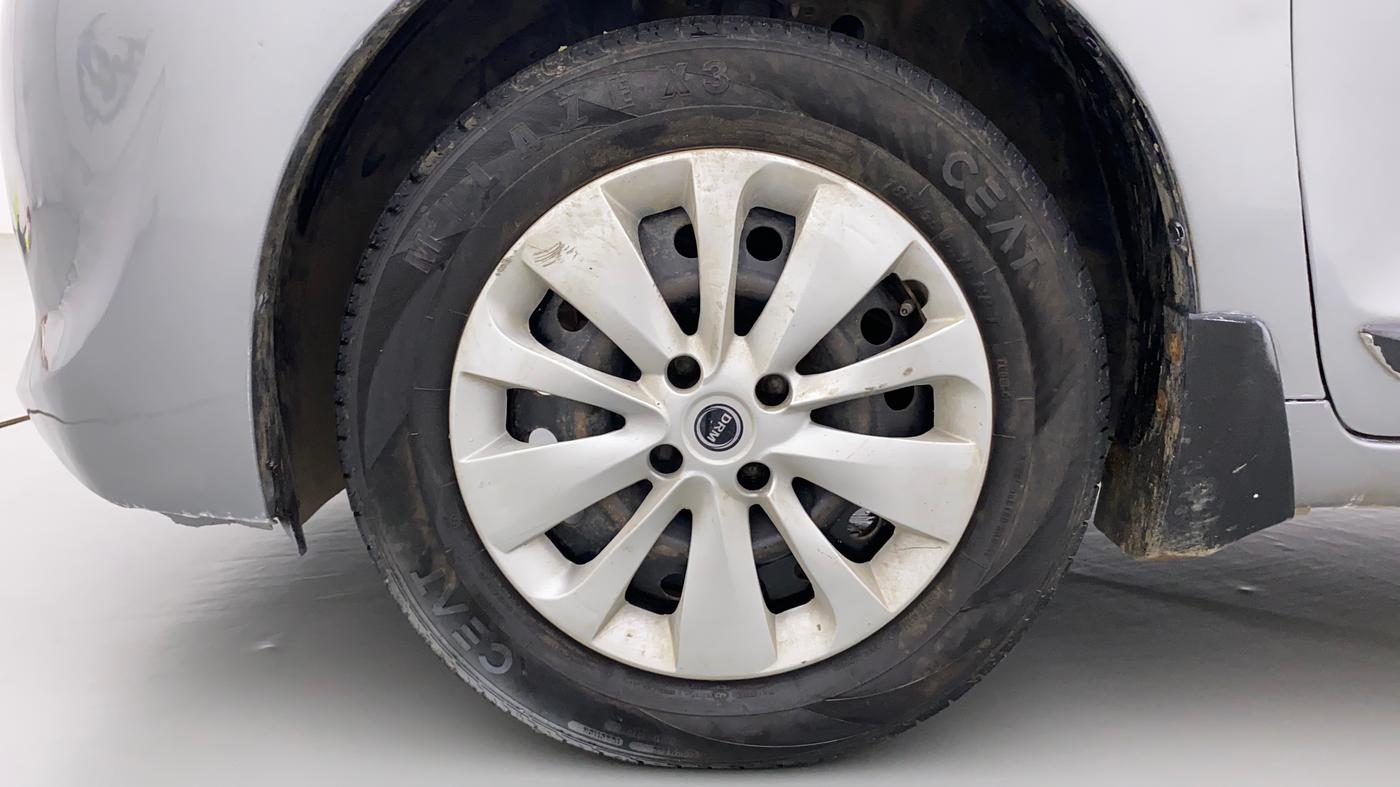 2016 Maruti Baleno DELTA PETROL 1.2, CNG, Manual, 97,201 km, Left Front Wheel