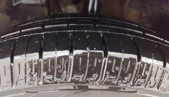 2019 Tata Tiago XZ PETROL, CNG, Manual, 28,177 km, Left Front Tyre Tread
