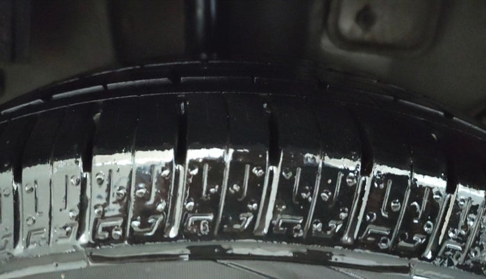 2019 Tata Tiago XZ PETROL, CNG, Manual, 28,177 km, Right Rear Tyre Tread