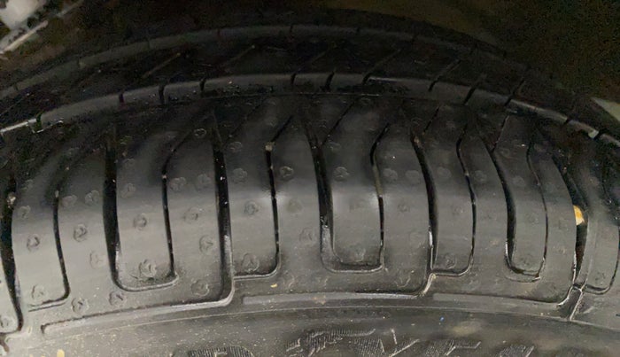 2018 Maruti Alto K10 LXI CNG, CNG, Manual, 54,239 km, Left Rear Tyre Tread