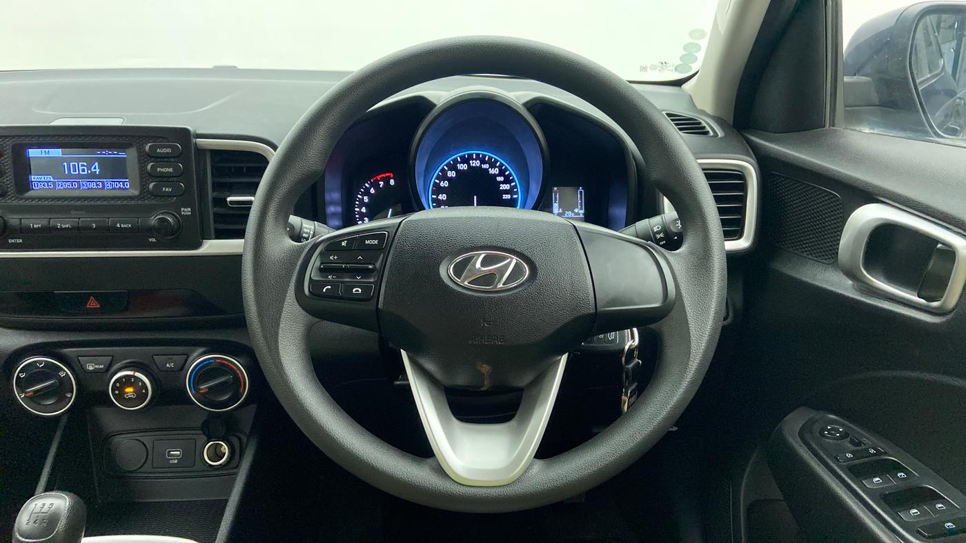 2021 Hyundai VENUE S MT 1.2 KAPPA, Petrol, Manual, 6,063 km, Steering Wheel Close Up