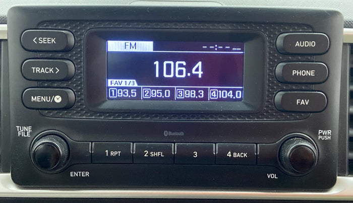 2021 Hyundai VENUE S MT 1.2 KAPPA, Petrol, Manual, 6,063 km, Infotainment System