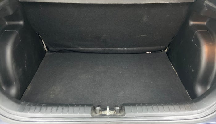 2021 Hyundai VENUE S MT 1.2 KAPPA, Petrol, Manual, 6,063 km, Boot Inside