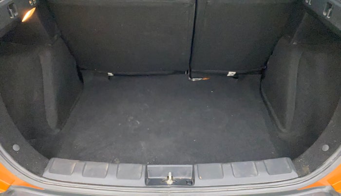 2018 Tata NEXON XZA PLUS PETROL DUAL TONE, Petrol, Automatic, 29,337 km, Boot Inside