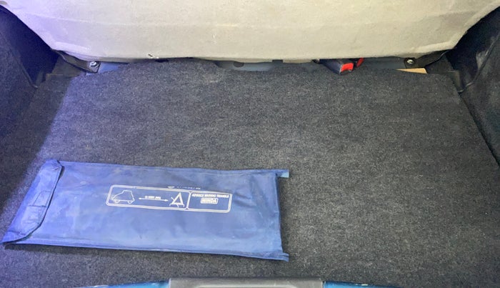 2015 Nissan Micra Active XV, Petrol, Manual, 33,518 km, Boot Inside