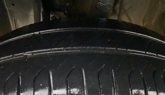 2015 Nissan Micra Active XV, Petrol, Manual, 33,518 km, Left Front Tyre Tread