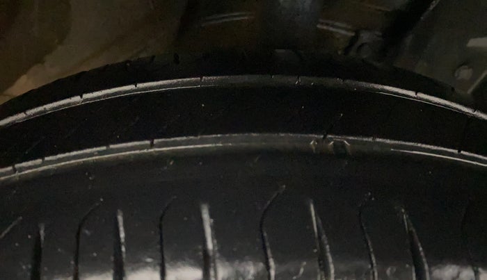 2015 Nissan Micra Active XV, Petrol, Manual, 33,518 km, Right Front Tyre Tread