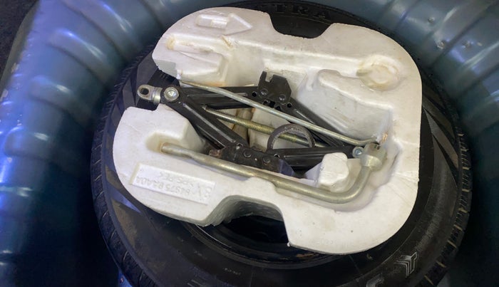 2015 Nissan Micra Active XV, Petrol, Manual, 33,518 km, Spare Tyre