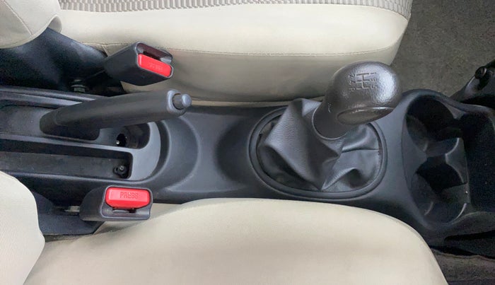 2015 Nissan Micra Active XV, Petrol, Manual, 33,518 km, Gear Lever