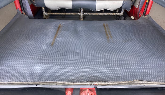 2011 Maruti Eeco 5 STR WITH AC PLUSHTR, Petrol, Manual, 62,415 km, Boot Inside
